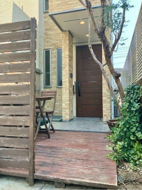 18/30 エントランス