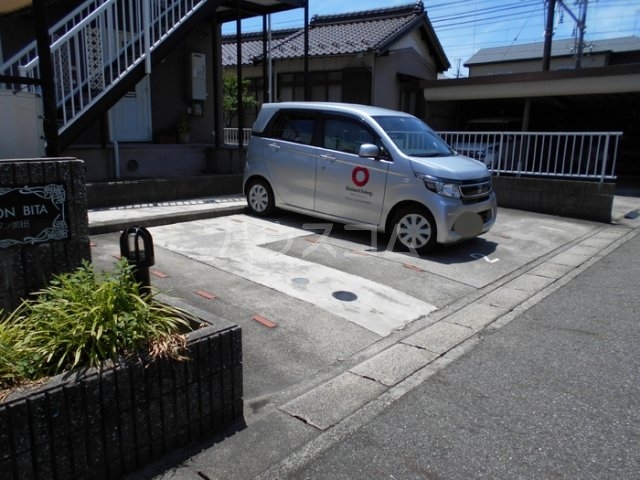5/5 駐車場