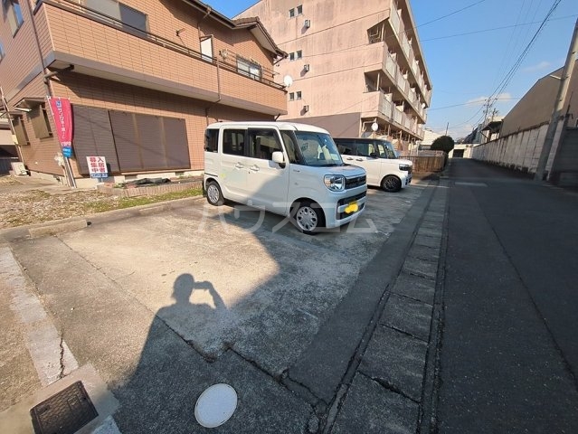 20/30 駐車場