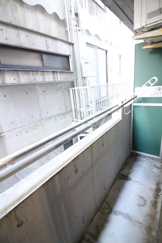 16/25 バルコニー