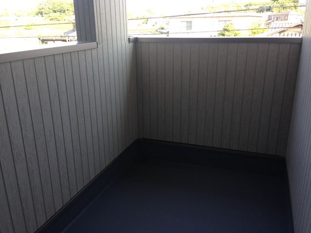 18/23 バルコニー