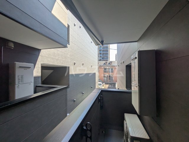 17/28 バルコニー