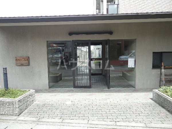 14/23 エントランス