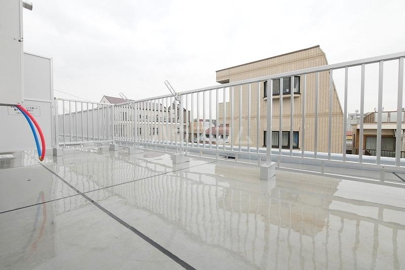 13/22 バルコニー