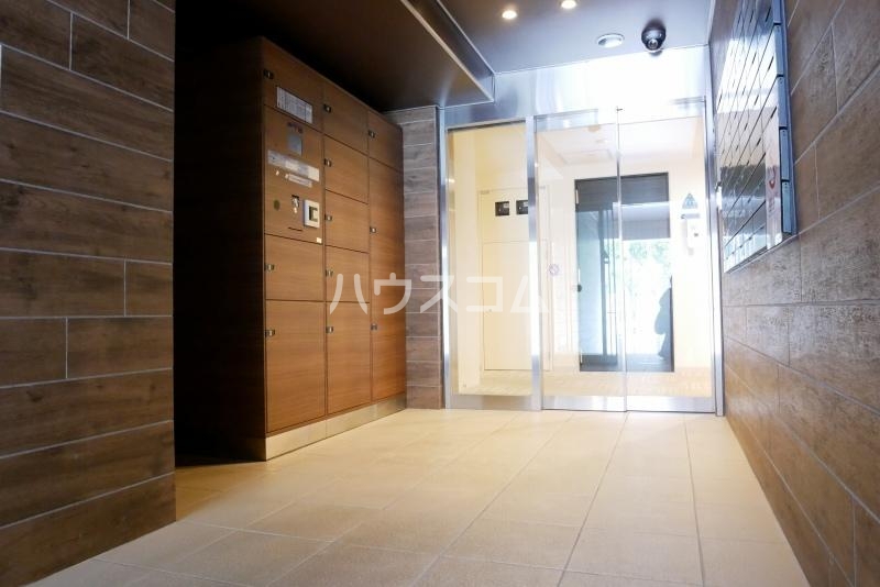 2/5 エントランス