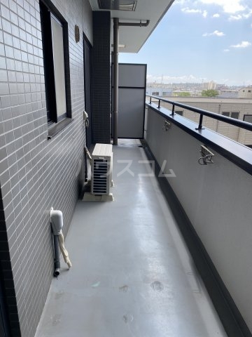 13/26 バルコニー