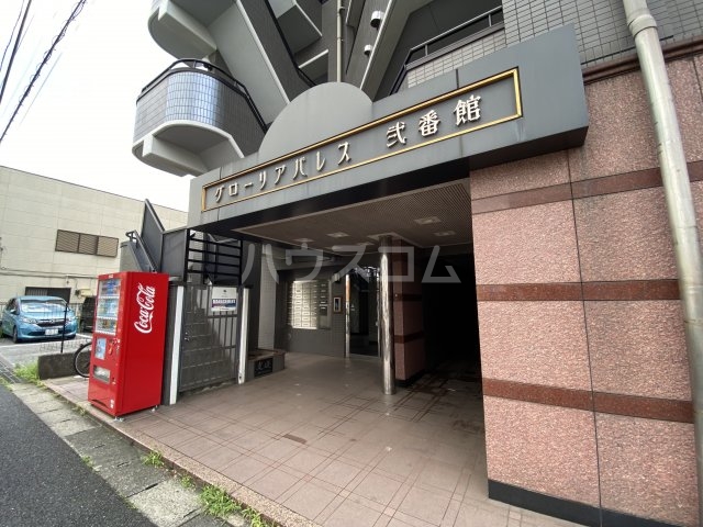 19/26 エントランス