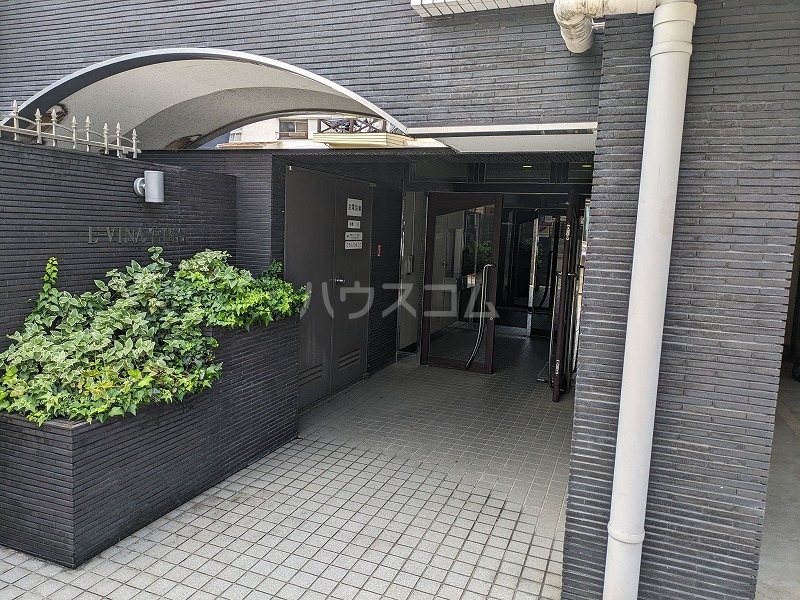 29/30 エントランス