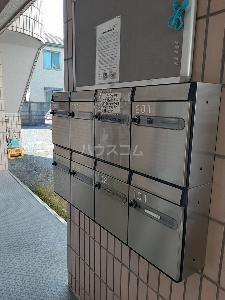 15/16 エントランス