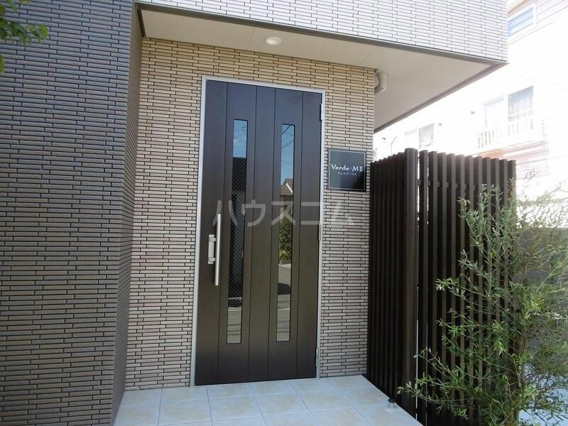 15/21 エントランス