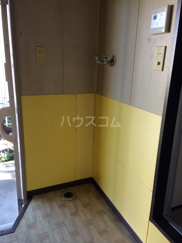 14/18 エントランス