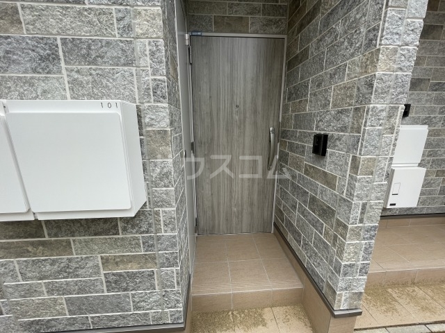 2/11 エントランス