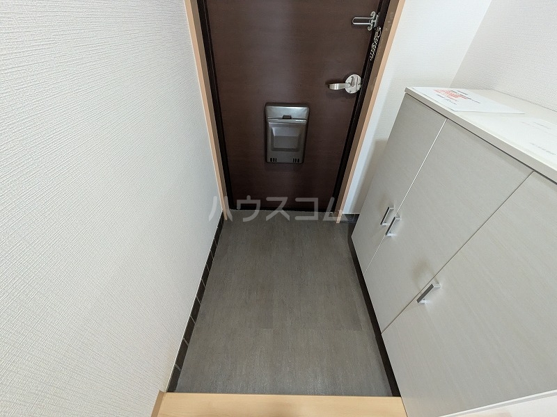 13/30 玄関