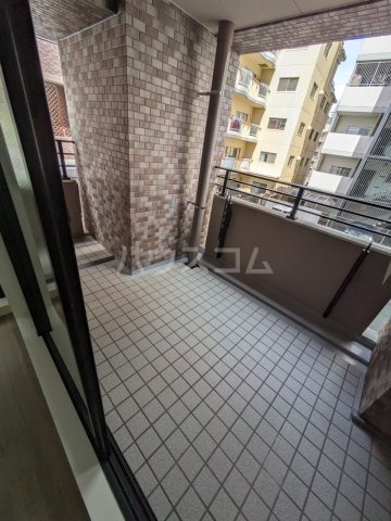 14/28 バルコニー