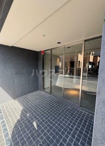 20/25 エントランス