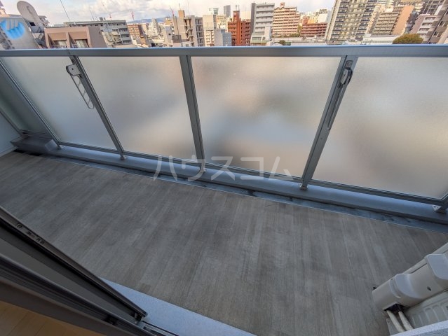 19/30 バルコニー