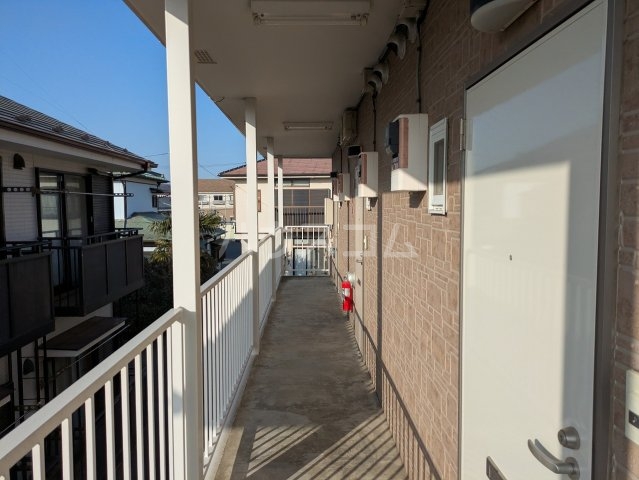 22/30 エントランス