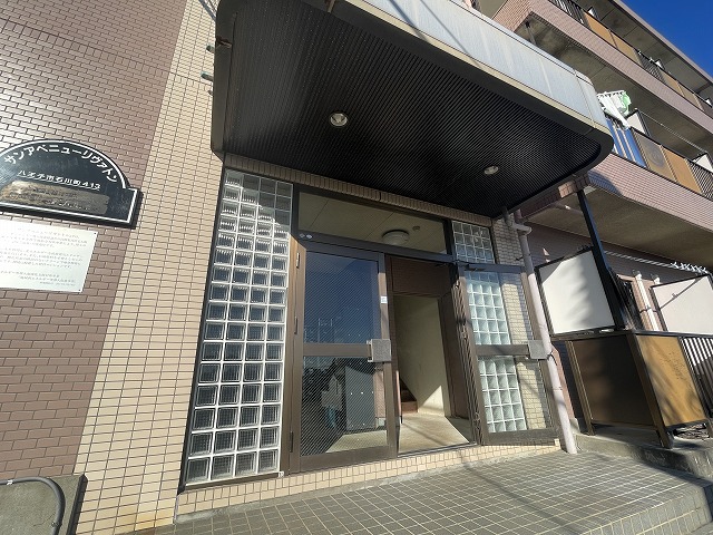 20/30 エントランス