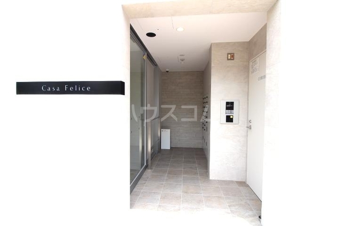 19/29 エントランス