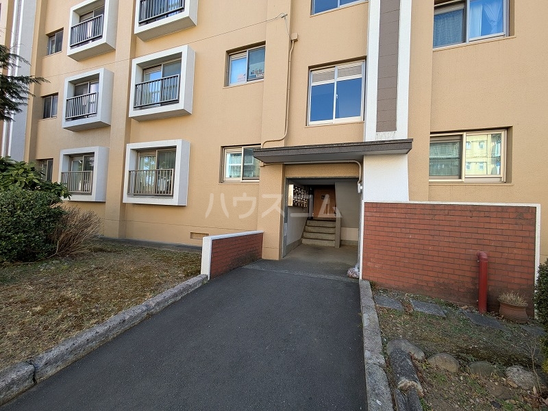 29/30 エントランス