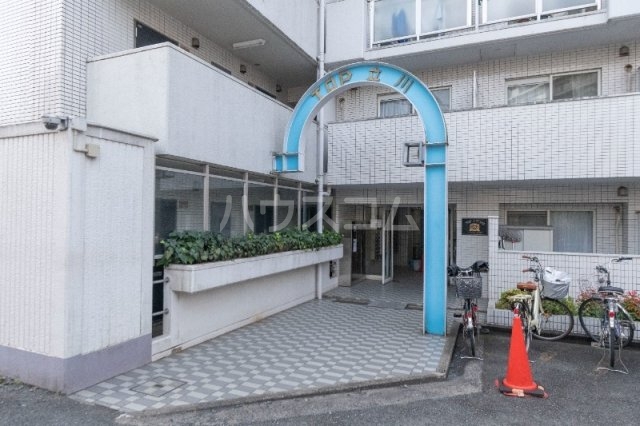 14/23 エントランス