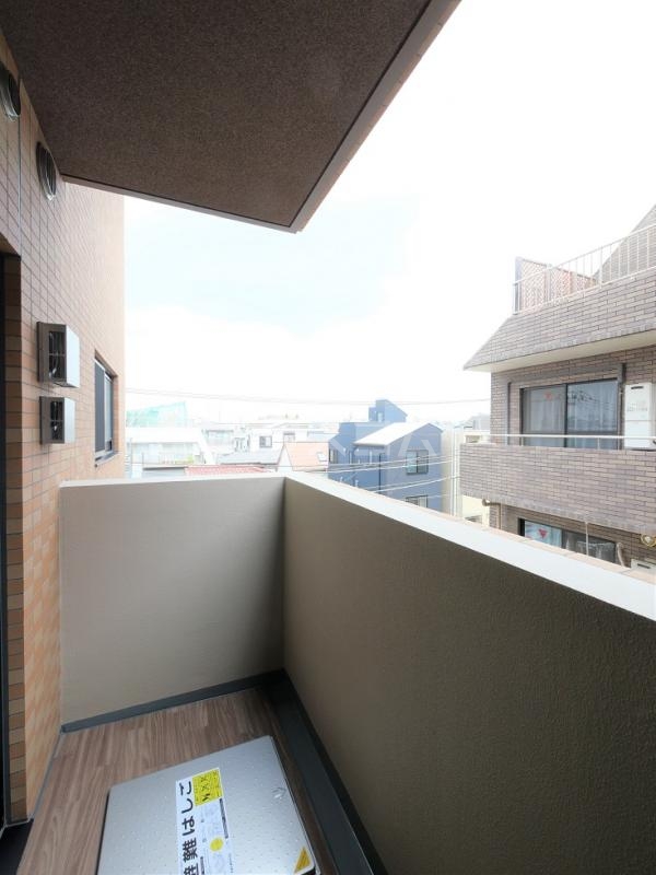 15/22 バルコニー
