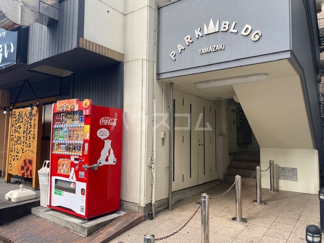 3/3 エントランス