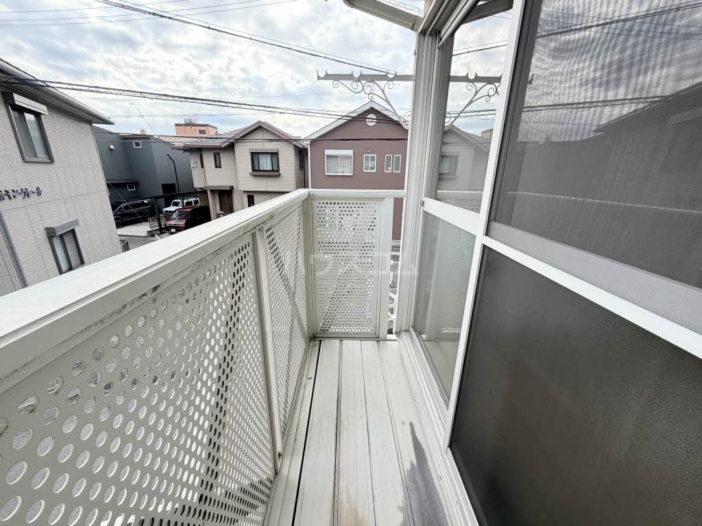 13/22 バルコニー
