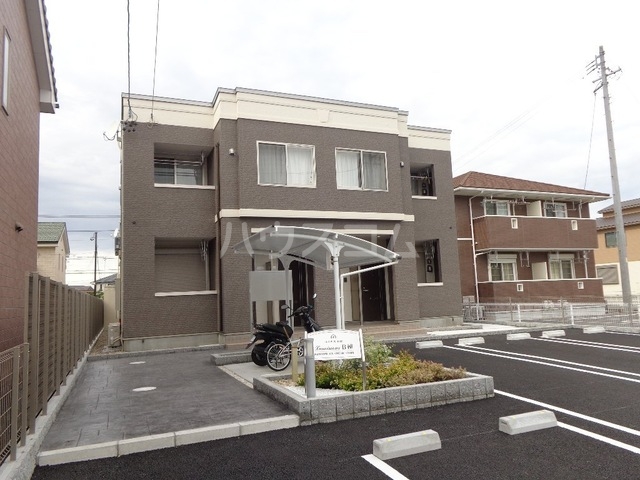 21/28 エントランス