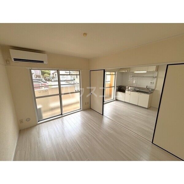 18/26 バルコニー