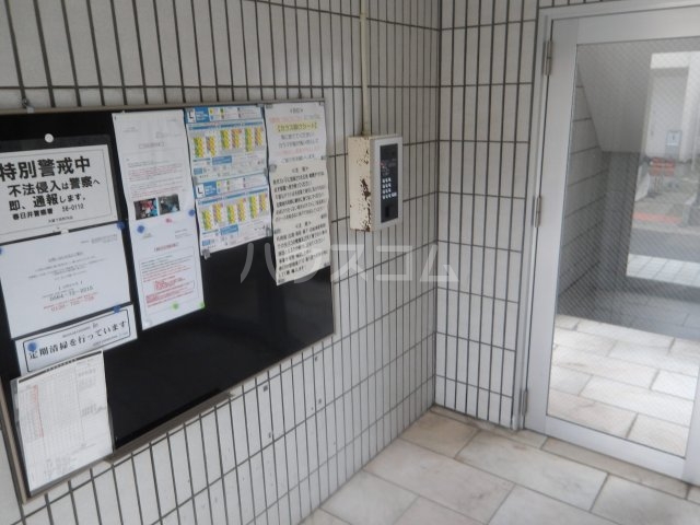 19/21 エントランス