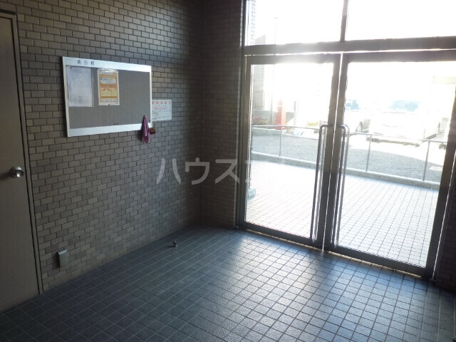 15/30 エントランス