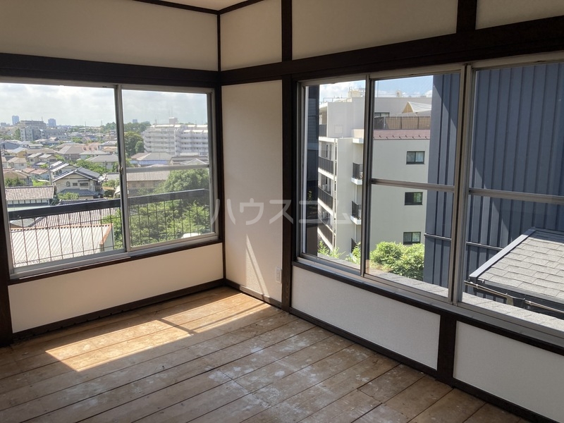 13/22 バルコニー