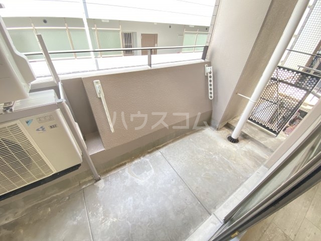 23/30 バルコニー