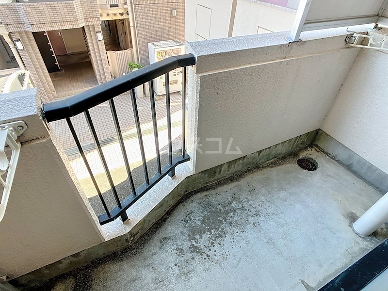 13/25 バルコニー