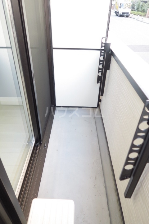 18/26 バルコニー