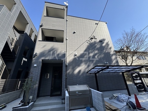 2/5 エントランス