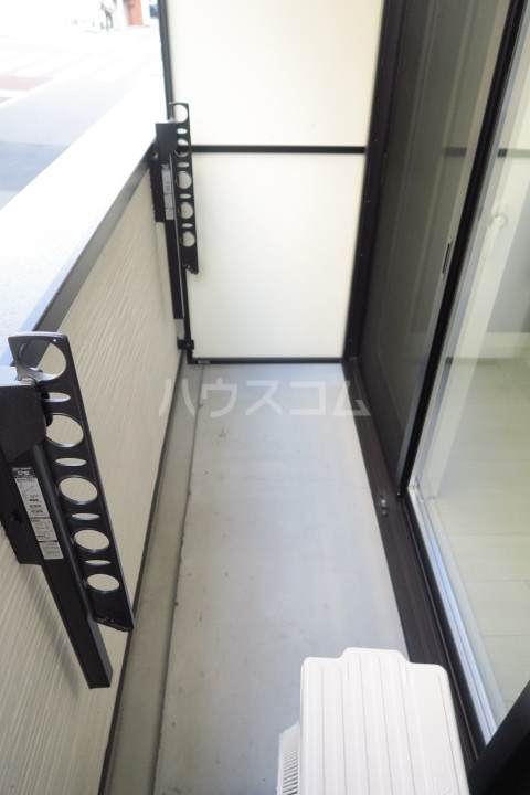 13/18 バルコニー