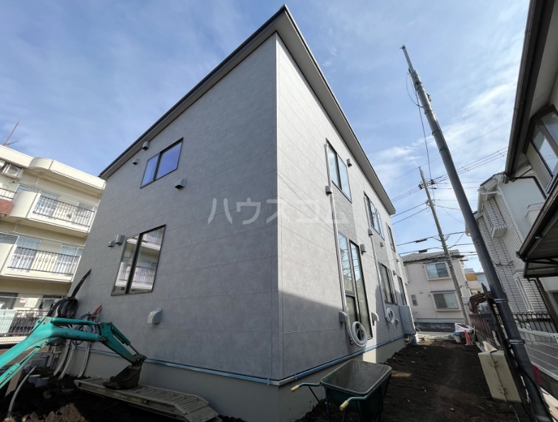 17/27 エントランス