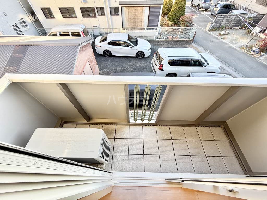 23/30 バルコニー