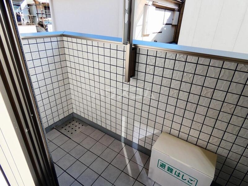 13/23 バルコニー