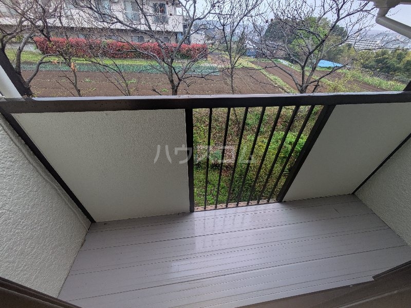 13/23 バルコニー