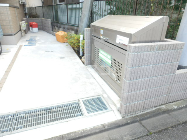 19/24 エントランス