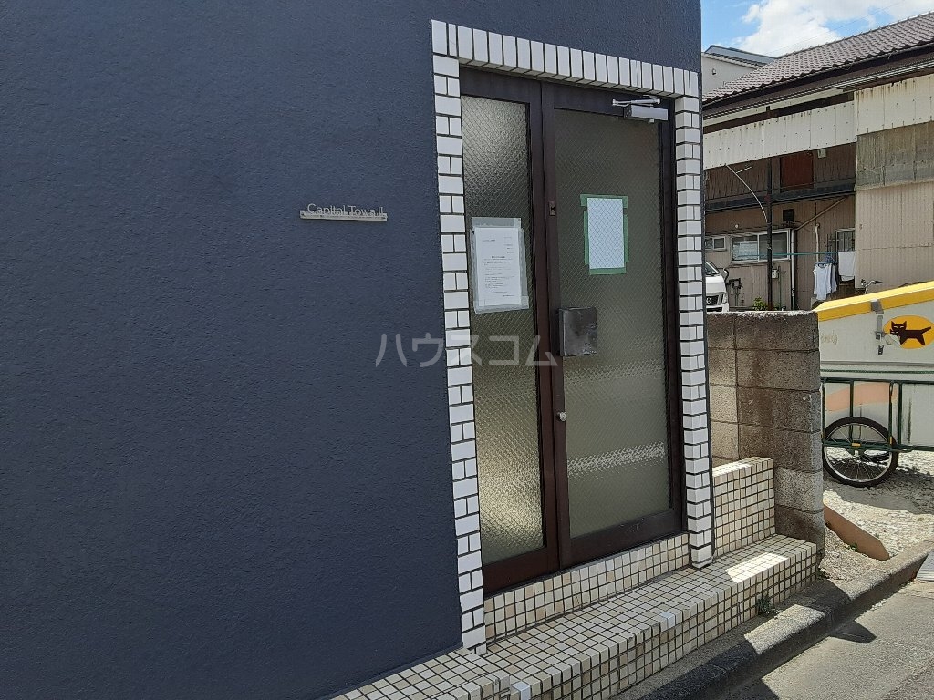 22/30 エントランス