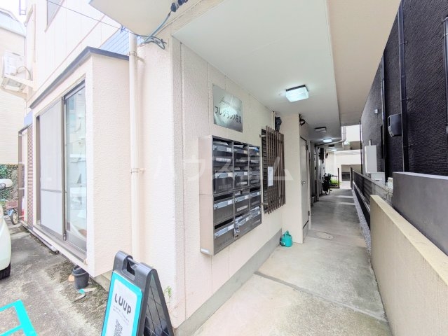 20/25 エントランス