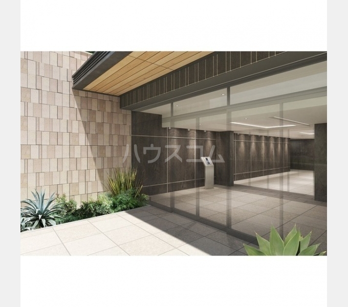 23/30 エントランス