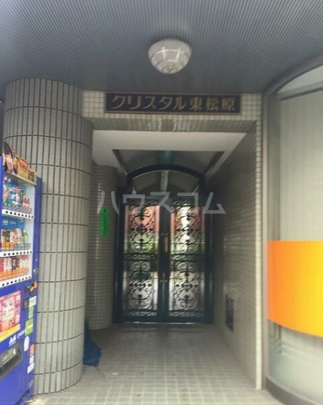 16/17 エントランス