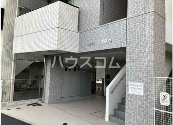 21/22 エントランス