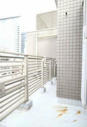 17/22 エントランス