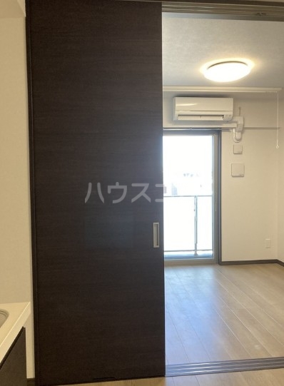 14/25 エントランス